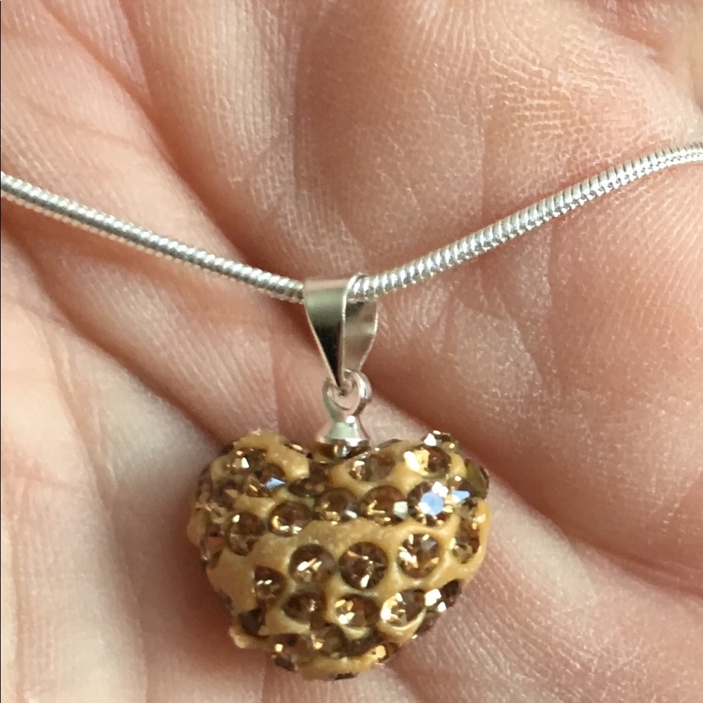 Stunning Heart love pendant necklace chain.